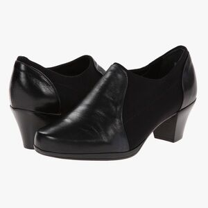 MUNRO Pria Black Kid Leather Chelsea Bootie Pumps Low Heel Slip-On 7 N Narrow